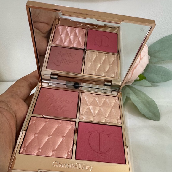Charlotte Tilbury Pillow Talk Beautifying Face Palette Pillow Talk Fair-Medium - Picture 5 of 7